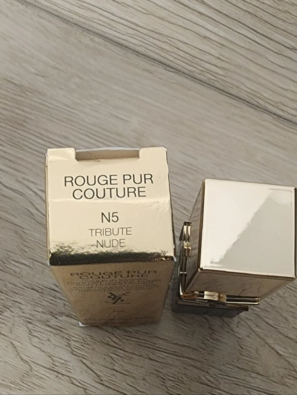 Yves Saint Laurent yves saint